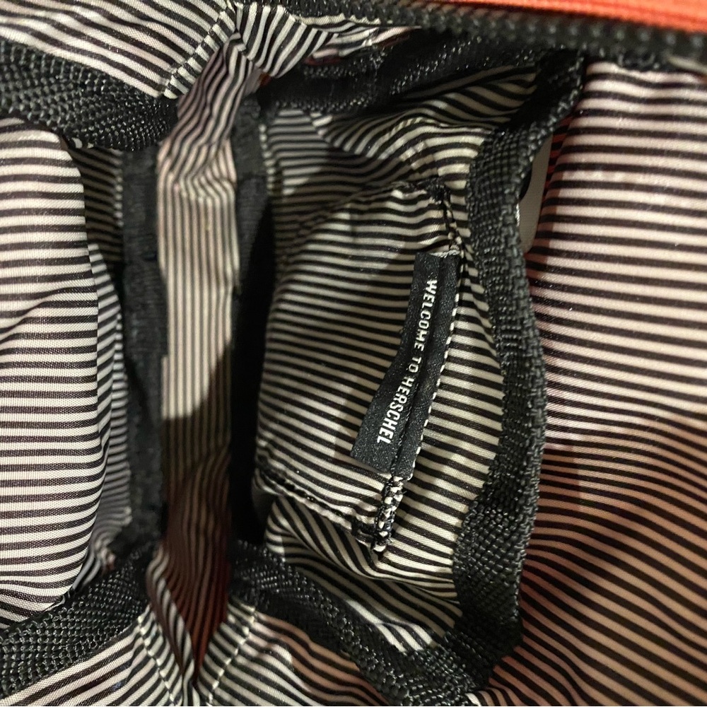 Herschel mini crossbody